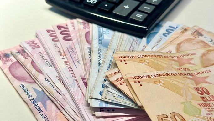 Asgari ücret için kritik toplantı: 2026 Ocak’ta asgari ücret ne kadar olacak, yüzde kaç zamlanacak?