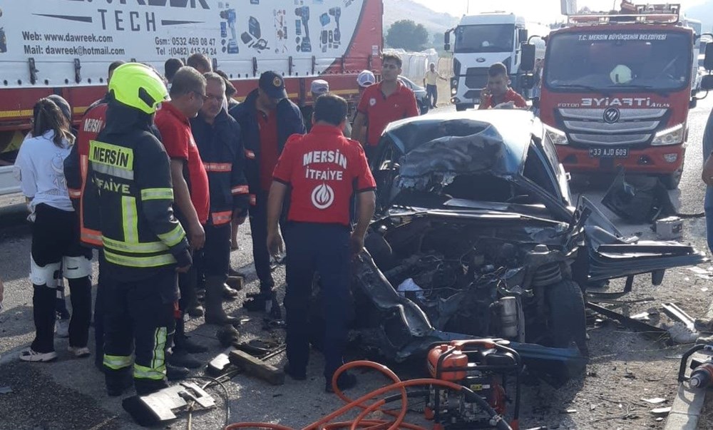 Mersin'de otobüs karşı şeride geçti: 2 ölü, 35 yaralı - 2