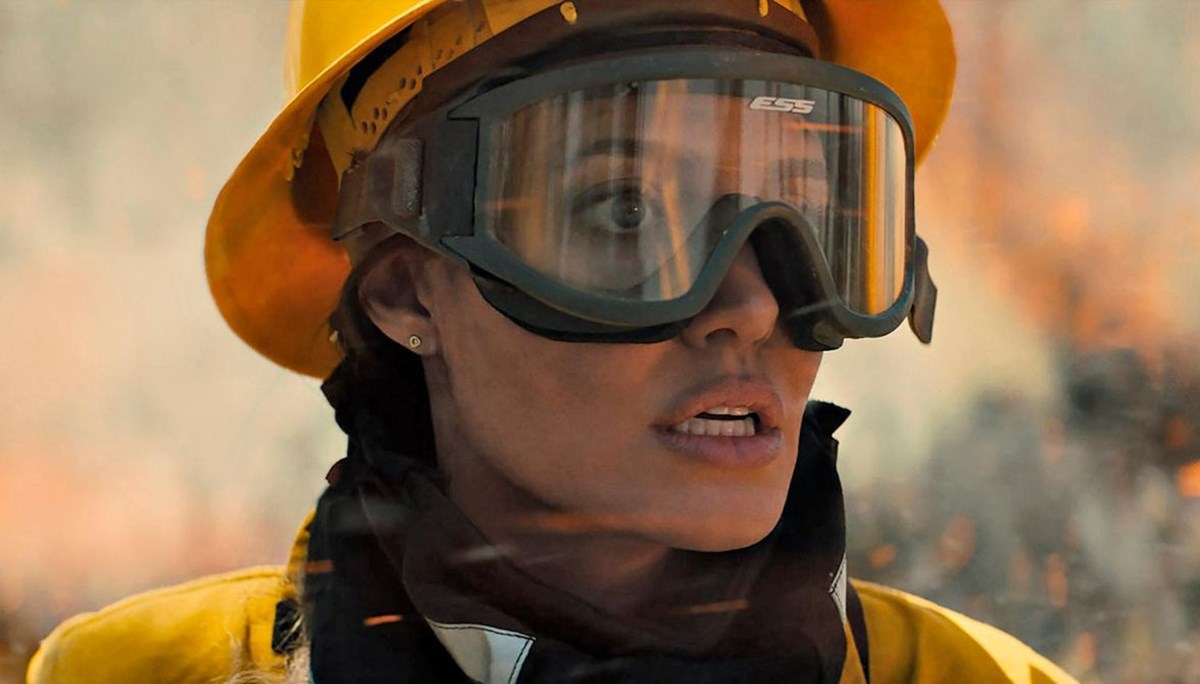 Angelina Jolie'nin Those Who Wish Me Dead filminden yeni fragman Angelina Jolie'nin Those Who Wish Me Dead filminden yeni fragman