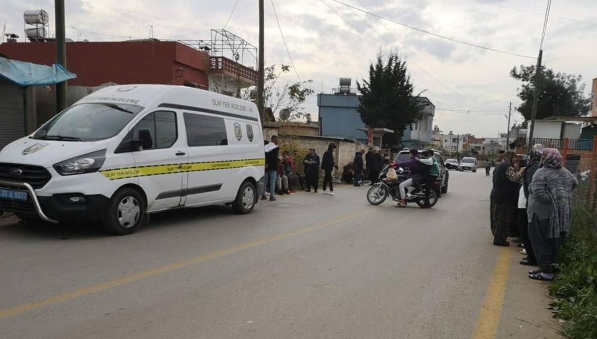 Hamile eşini satırla öldürüp torununu kaçırdı