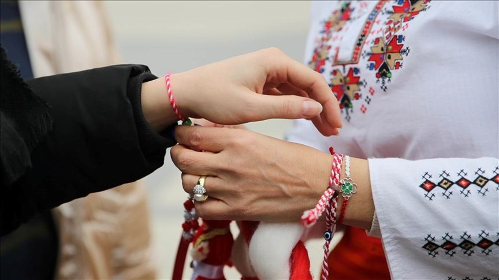 Marteniçka Ne Zaman Çıkarılır: Baharın Müjdecisi Bilekliği Sökme Zamanı 72 iHV1vk6 SUGzTgVXJ1u0Cw