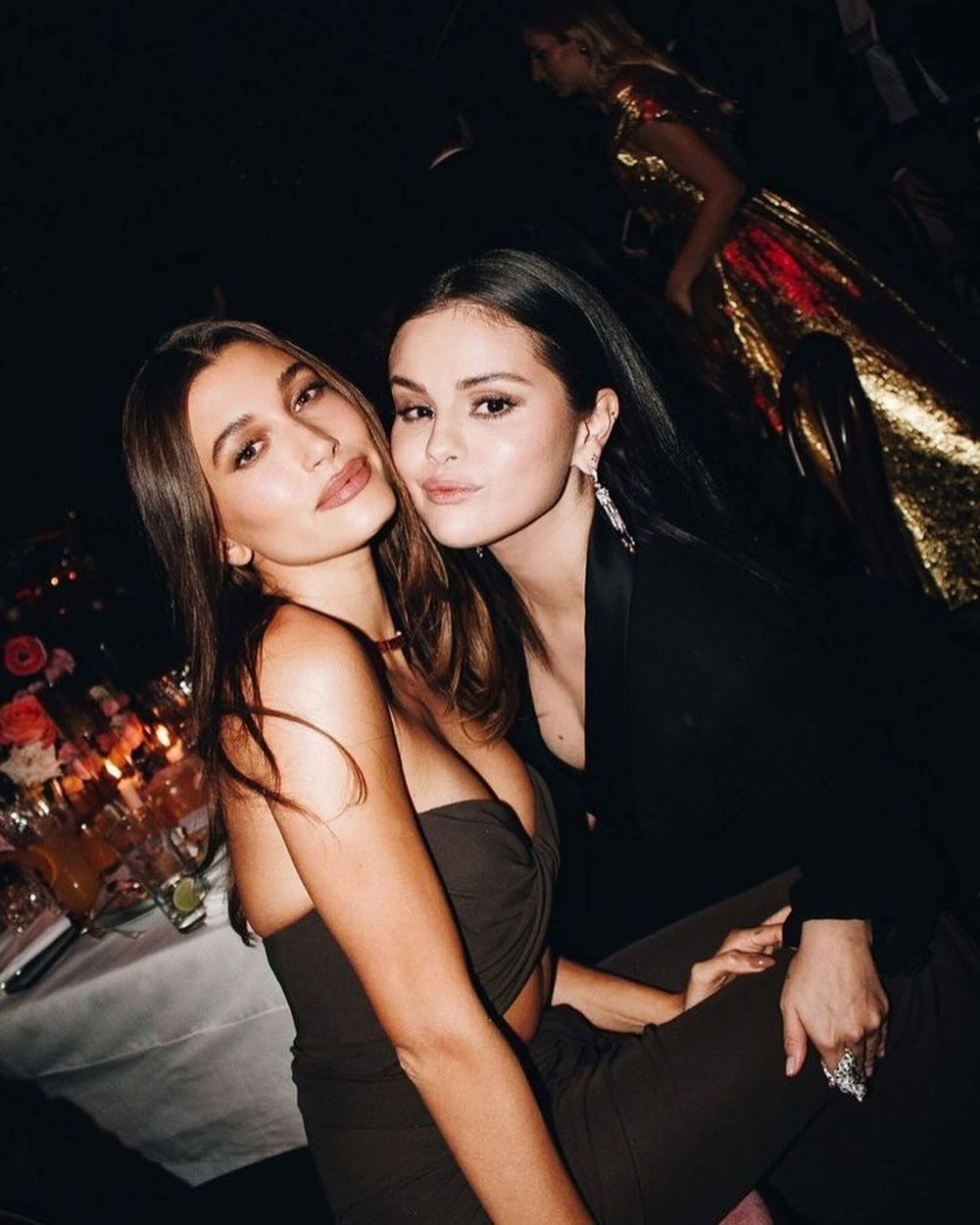 Selena Gomez&apos;den Hailey <b>Bieber</b> açıklaması - 3.