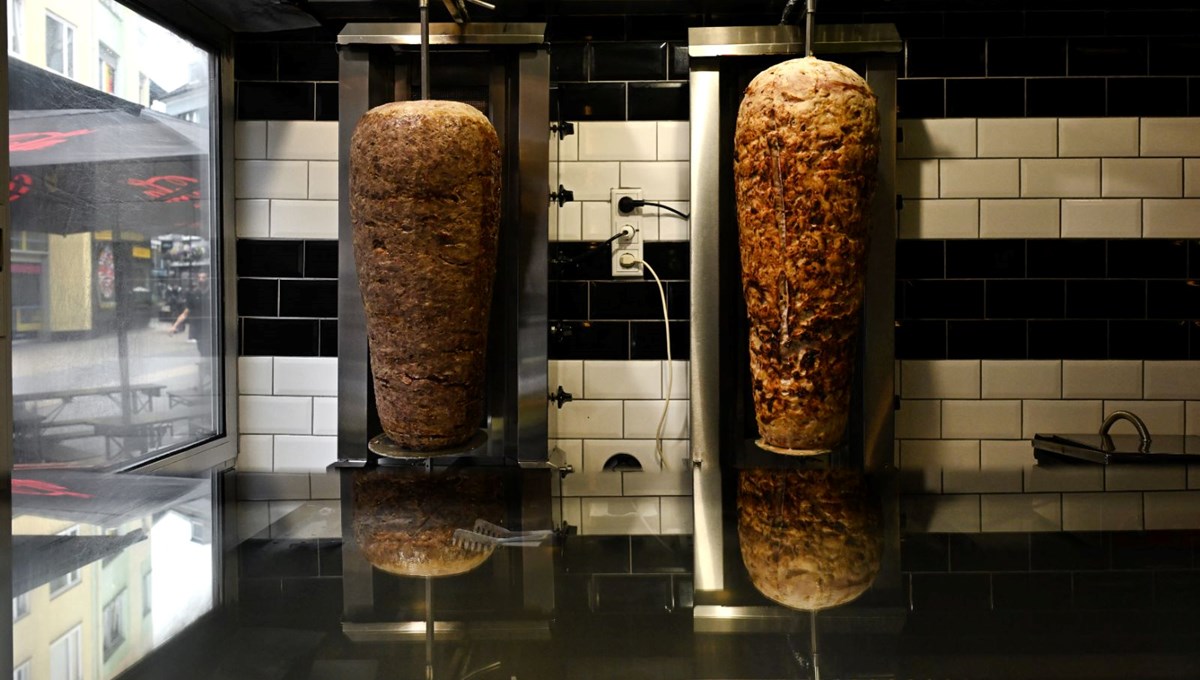 Almanya'da döner krizi: İşçiler grevde