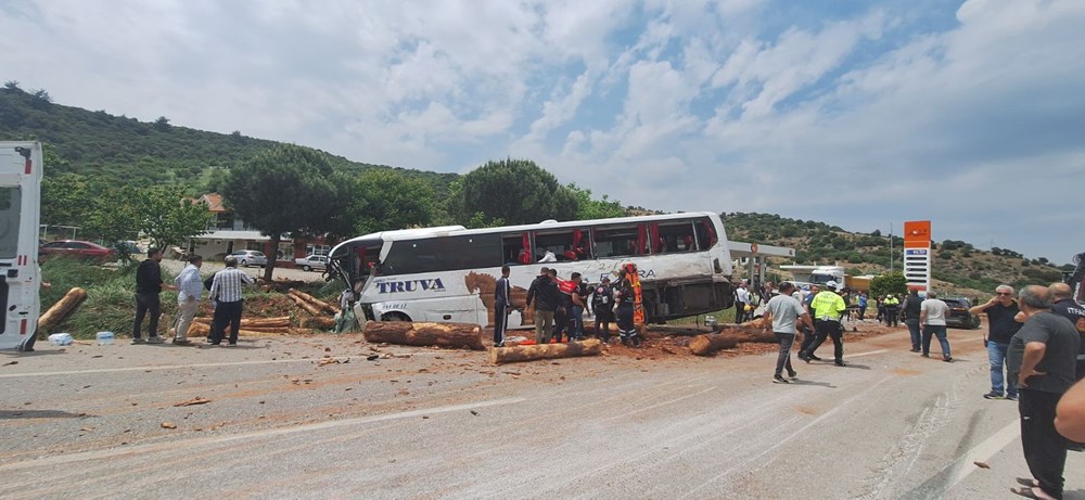 Çanakkale'de zincirleme trafik kazası: 5 meyyit 72 iIBm3ePyo0anmP8zheh Dg