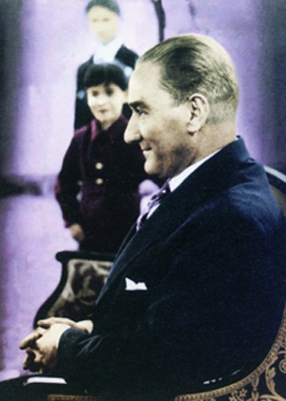 genelkurmay dan renkli ataturk