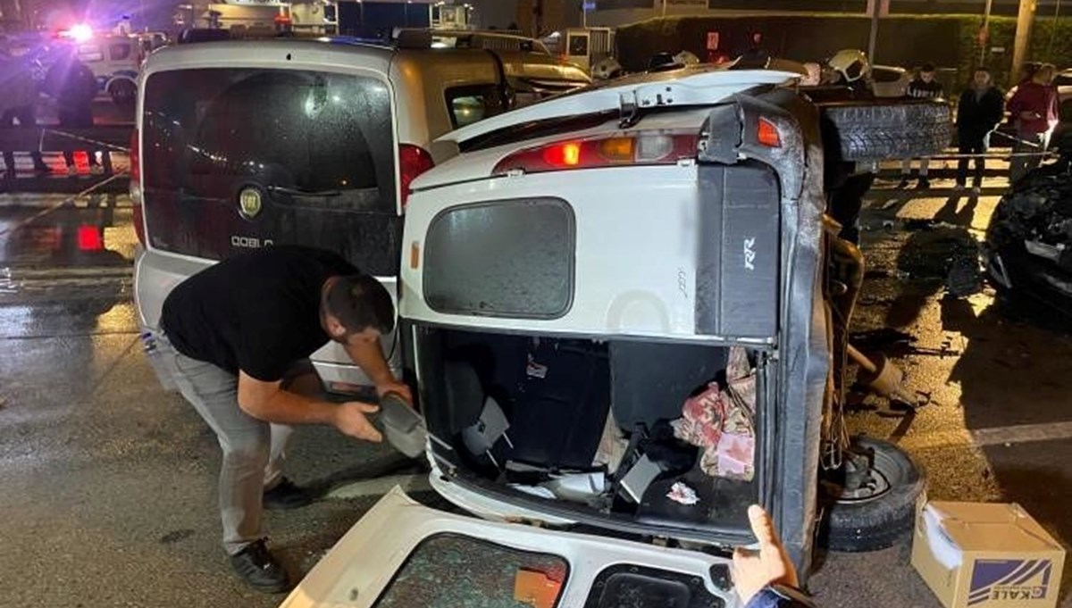 Ters yöne giren alkollü sürücü dehşet saçtı: 4 yaralı Ters yöne giren alkollü sürücü dehşet saçtı: 4 yaralı
