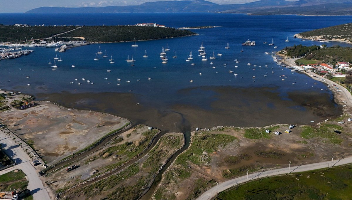 Uzmanı nedenini açıkladı: Deniz suyu kıyıdan 200 metre çekildi