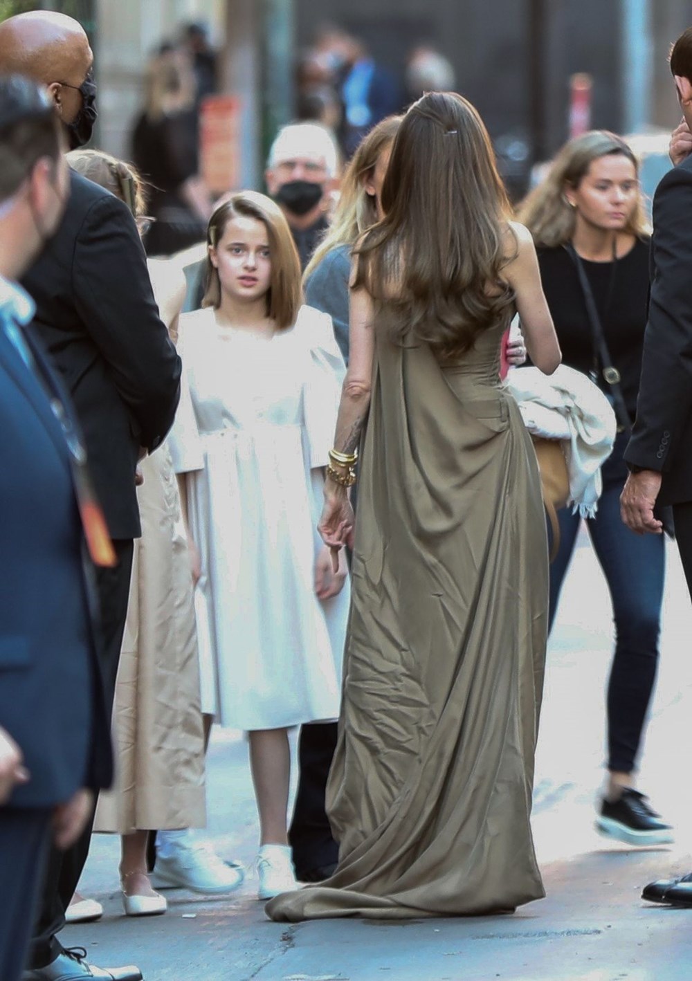 Angelina Jolie, Eternals galasına çocuklarıyla katıldı - 20