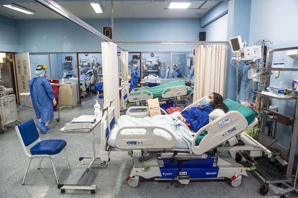 Yeni varyant Güney Amerika’yı tehdit ediyor: Brezilya’da günlük can kaybı rekoru kırıldı, sağlık sistemi çöktü - 4