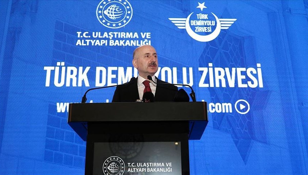 Bakan Karaismailoğlu: Ekonomi hedeflerine destek verecek bir ulaşım sistemi inşa ediyoruz