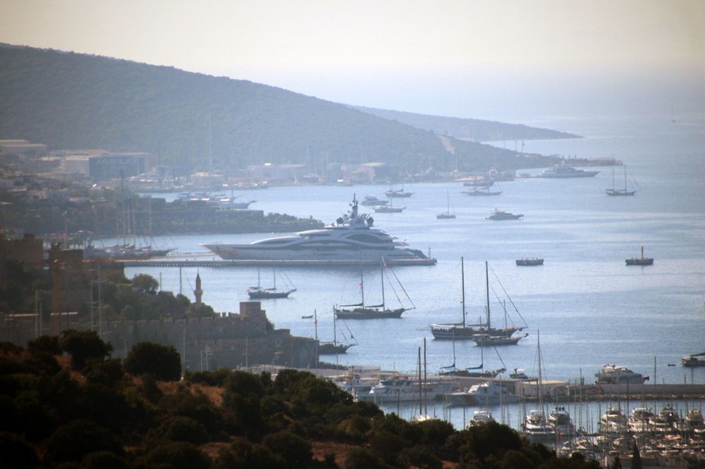 Katar Emirinin süper lüks yatı Bodrum'da - 8