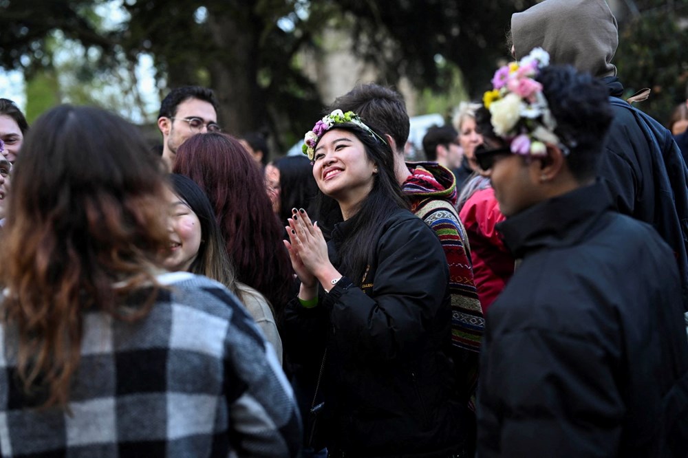 Dünyadan 1 Mayıs İşçi Bayramı manzaraları