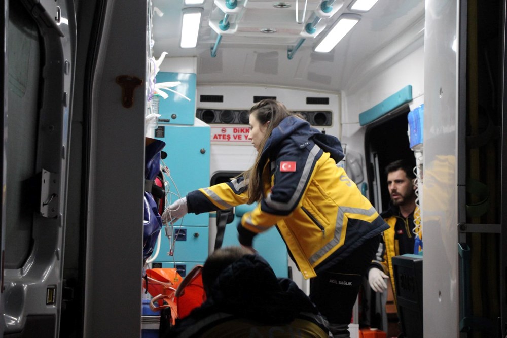 Genç kız evde başından silahla vurulmuş halde bulundu - 2