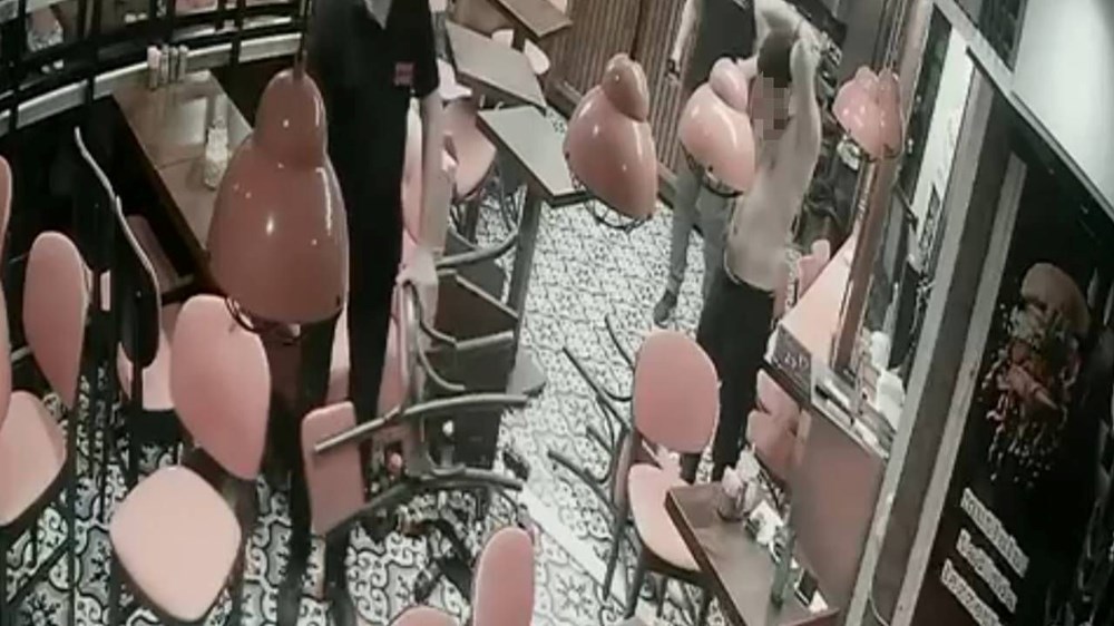 İstanbul'da korkunç olay: 16 yaşındaki çocuk dehşet saçtı - 4