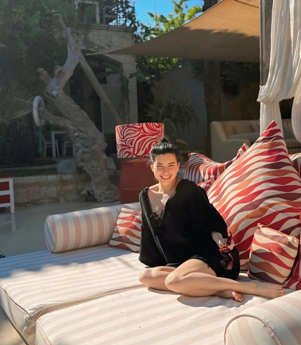 Merve Boluğur'dan tatil pozu - 1
