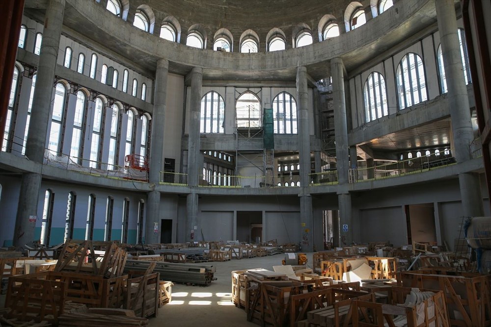 Taksim Camii�nde sona doğru NTV