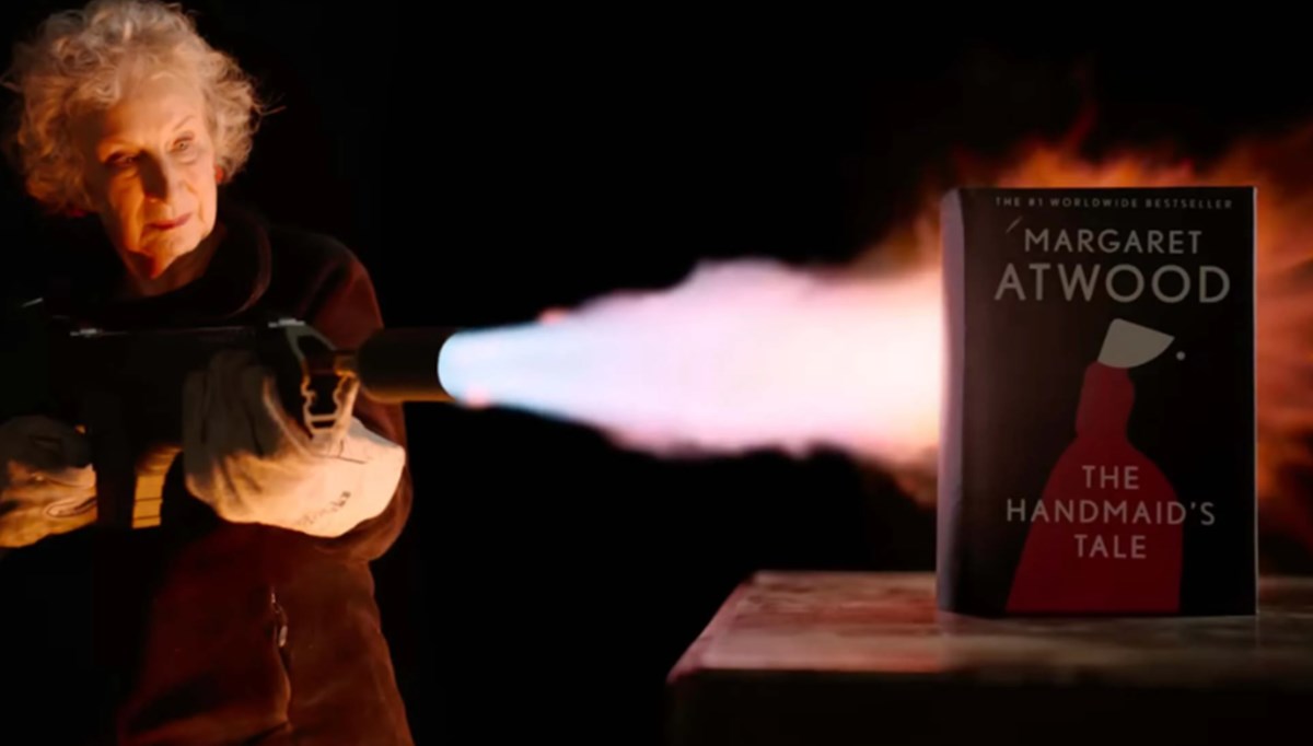 Sansüre karşı yanmayan kitap