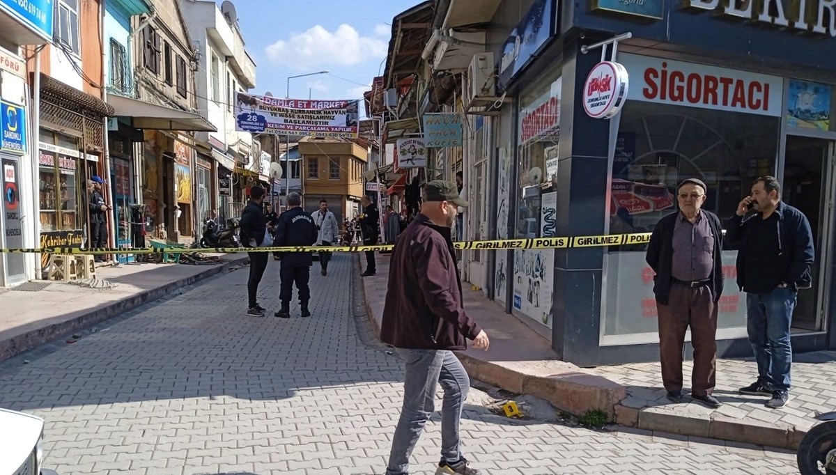 Afyonkarahisar'da 6 kişiyi tüfekle vuran genç cezaevine gönderildi