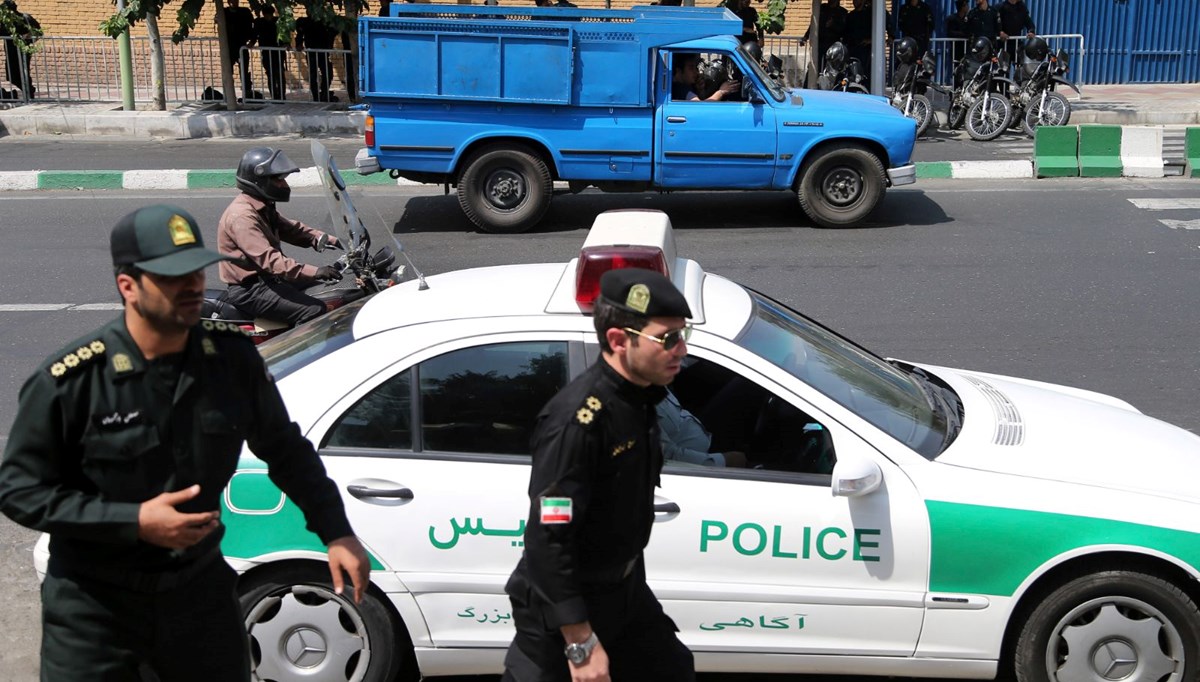 Kerbela anmasına giden Pakistanlı Şii'lerin otobüsü devrildi: 28 kişi öldü Kerbela anmasına giden Pakistanlı Şii'lerin otobüsü devrildi: 28 kişi öldü