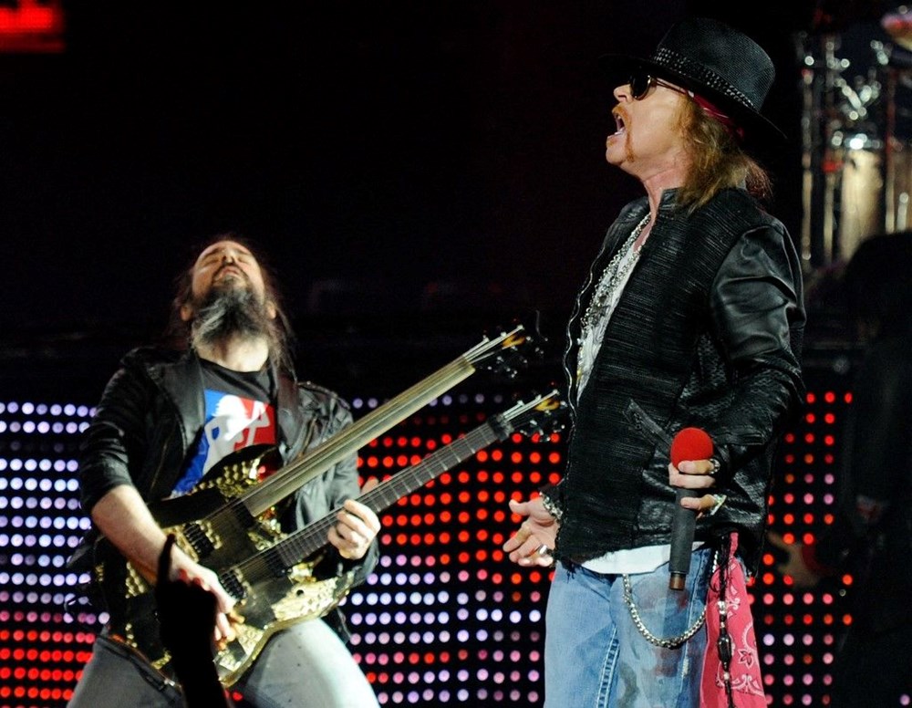 Guns N’ Roses silah dükkanına dava açtı - 3