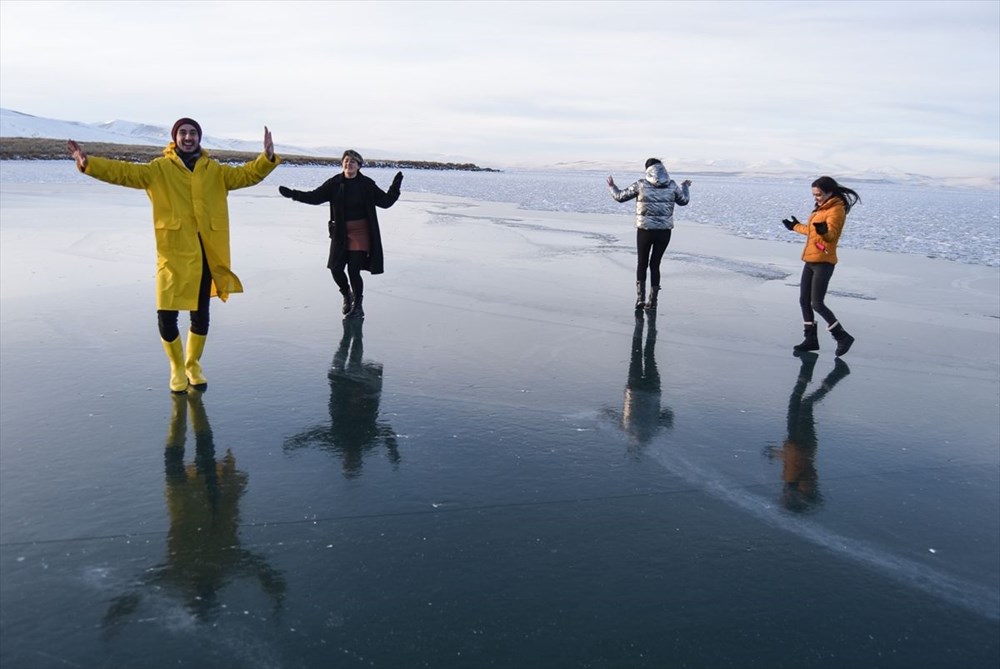 Çıldır Gölü'nde masalsı kış güzelliği - 3