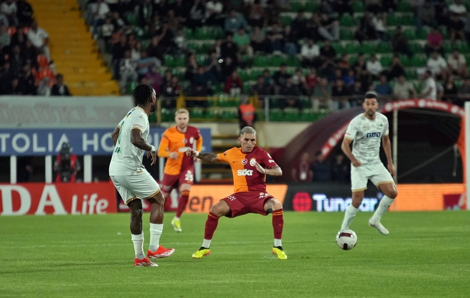 Galatasaray, Alanya'dan 3 puanla dönüyor - 1