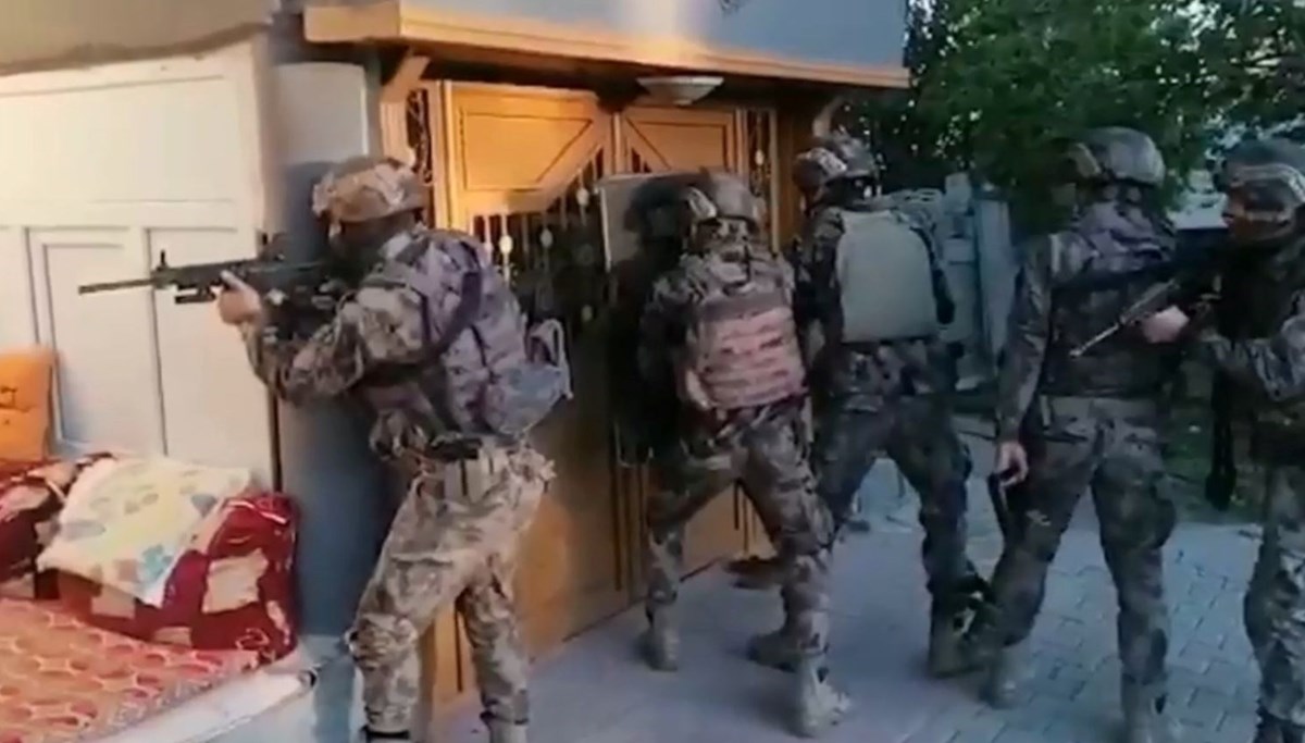 32 ilde terör operasyonu: 208 gözaltı 32 ilde terör operasyonu: 208 gözaltı