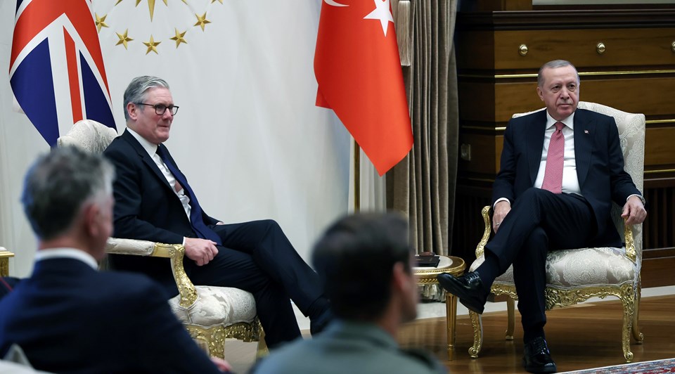 Erdoğan ve Starmer imzaları attı: Türkiye, 44 Eurofighter alacak - 1