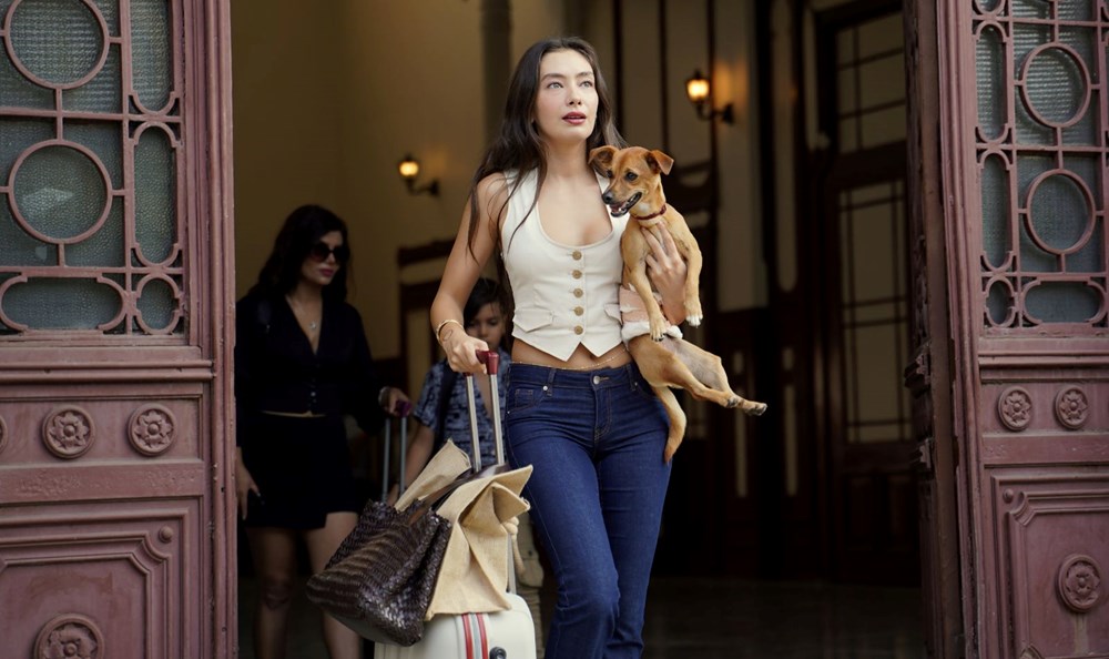 Neslihan Atagül'ün canlandırdığı Gecenin Ucunda dizisindeki Macide'nin stilleri - 6