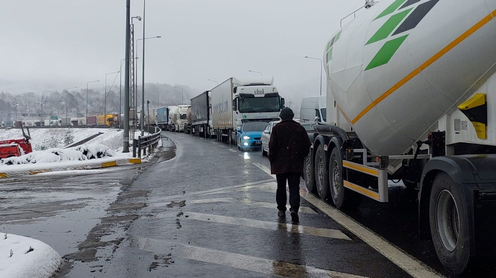 Bolu Dağı Tüneli'nde zincirleme kaza: 1 ölü - 6