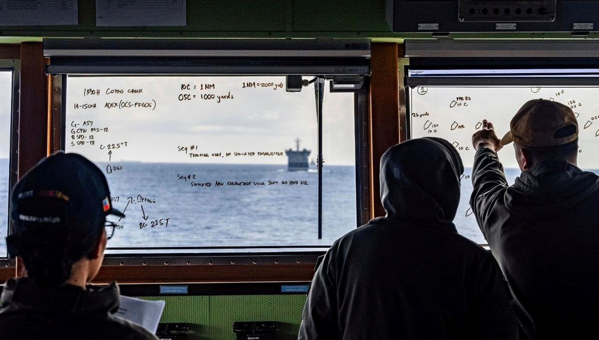 Çin yeni savaş uçağını test etti