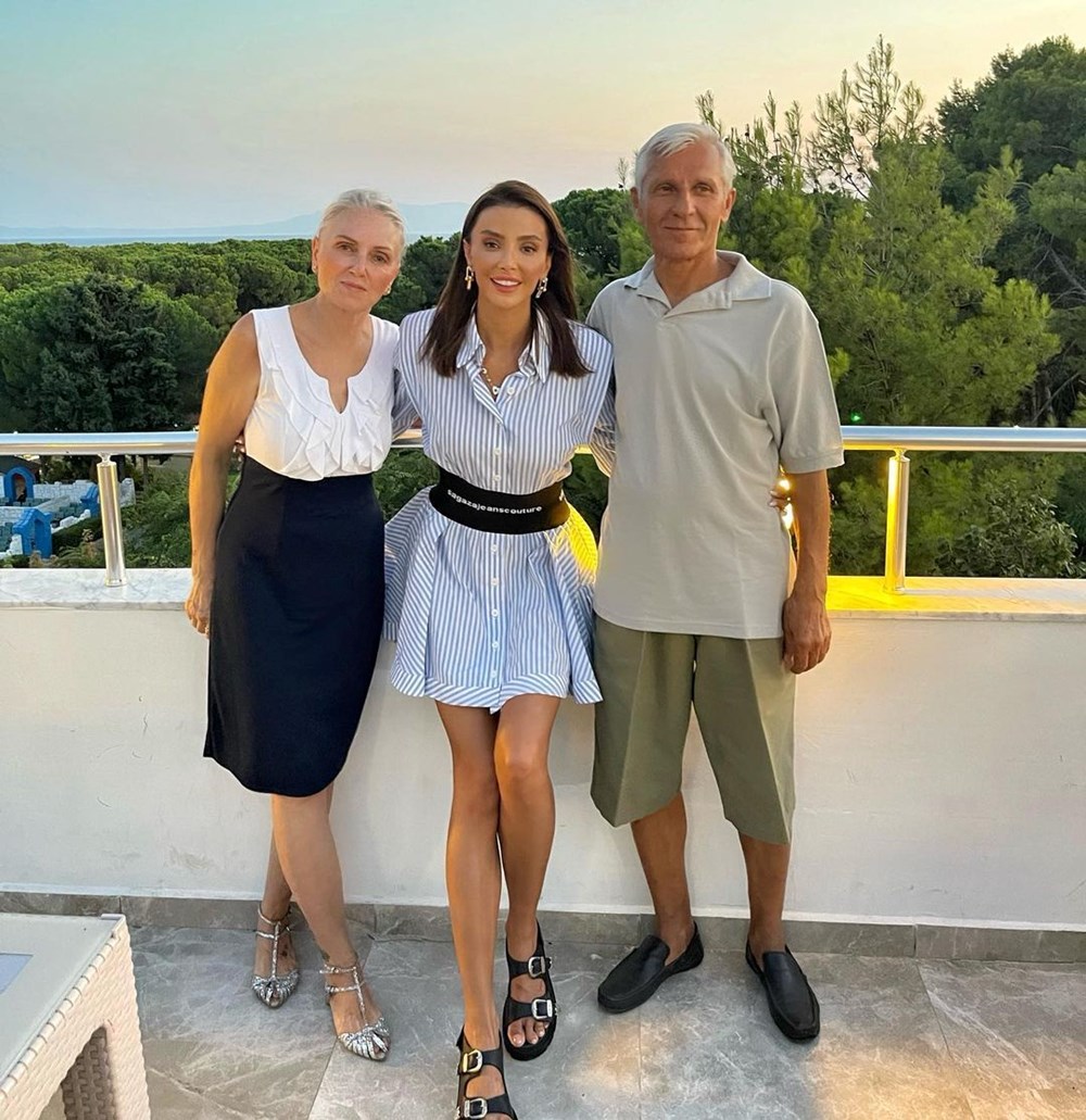 Özge Ulusoy'dan mahkeme öncesi paylaşım: Babam dönmeyecek biliyoruz - 3