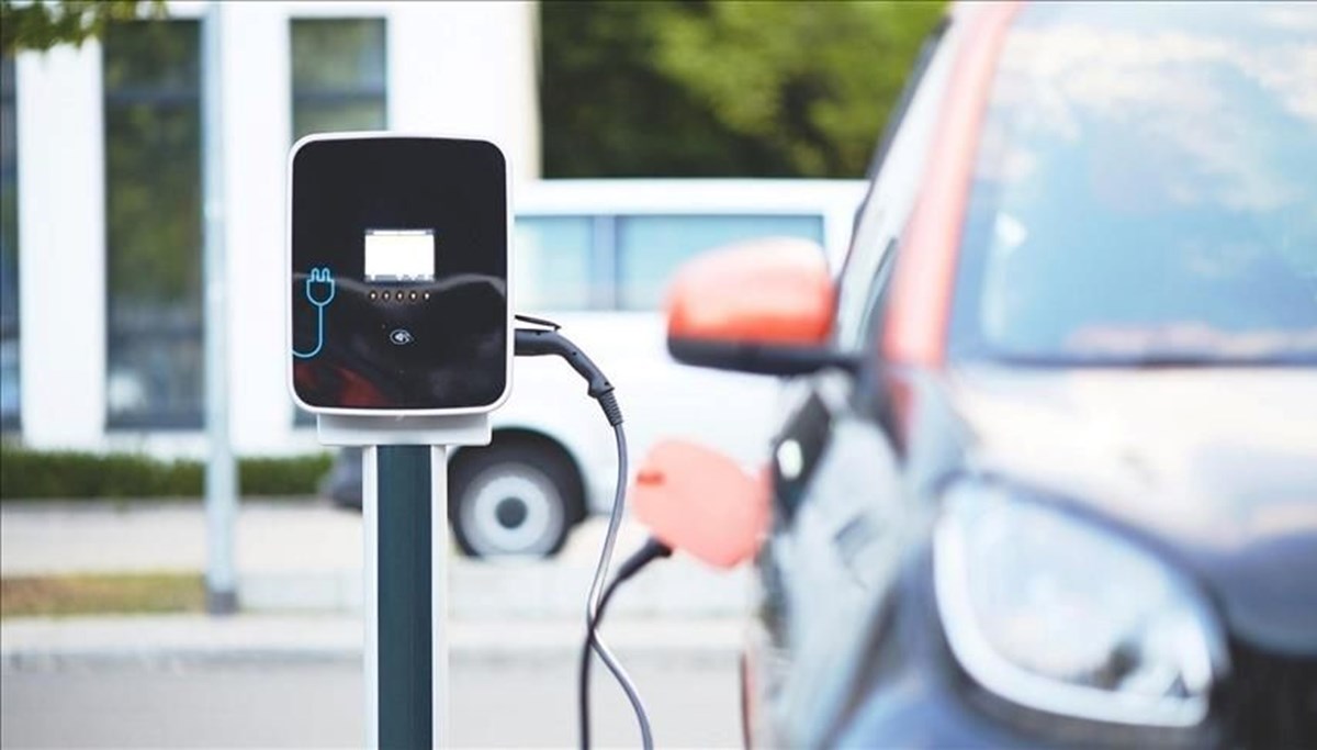 AB'den Çinli elektrikli otomobillere soruşturma: Stellantis CEO'sundan eleştiri AB'den Çinli elektrikli otomobillere soruşturma: Stellantis CEO'sundan eleştiri