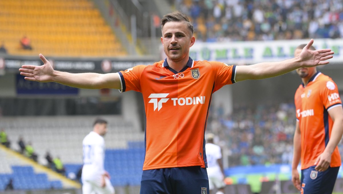 Başakşehir evinde 2 golle galibiyete uzandı Başakşehir evinde 2 golle galibiyete uzandı