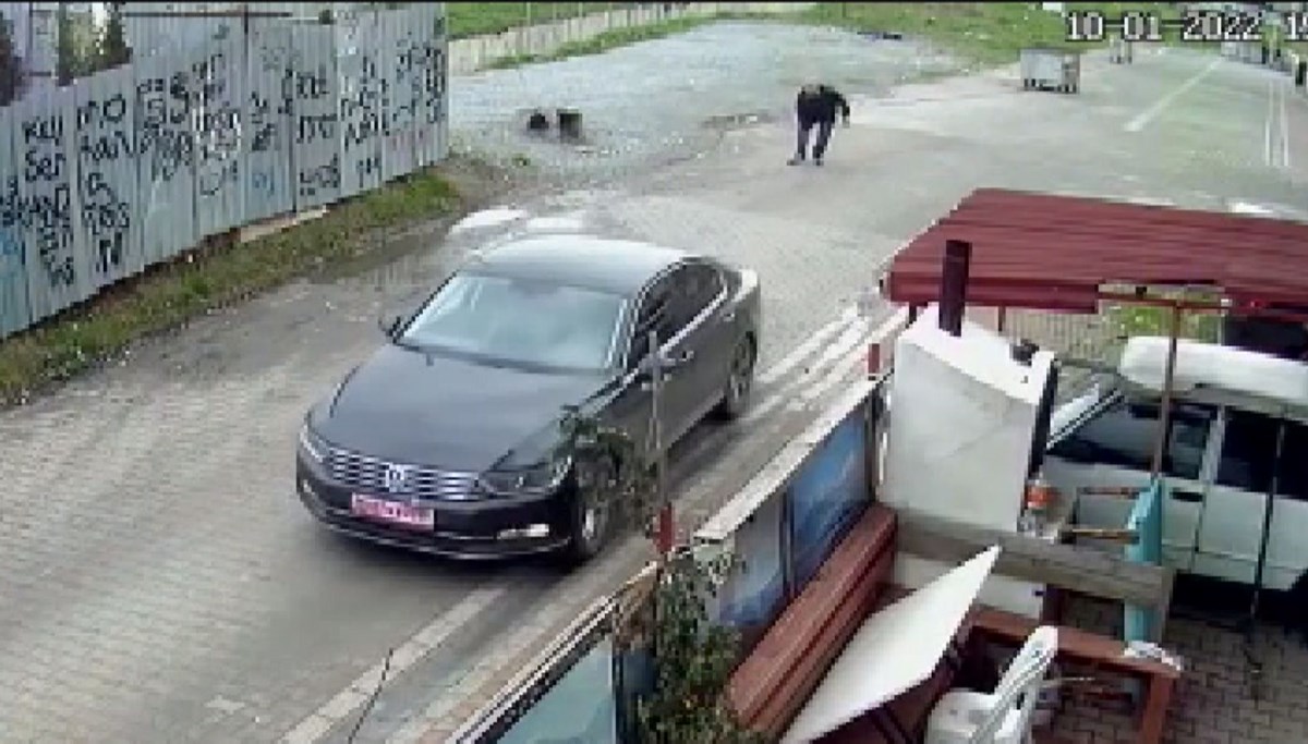 Esenyurt'ta plakasında 