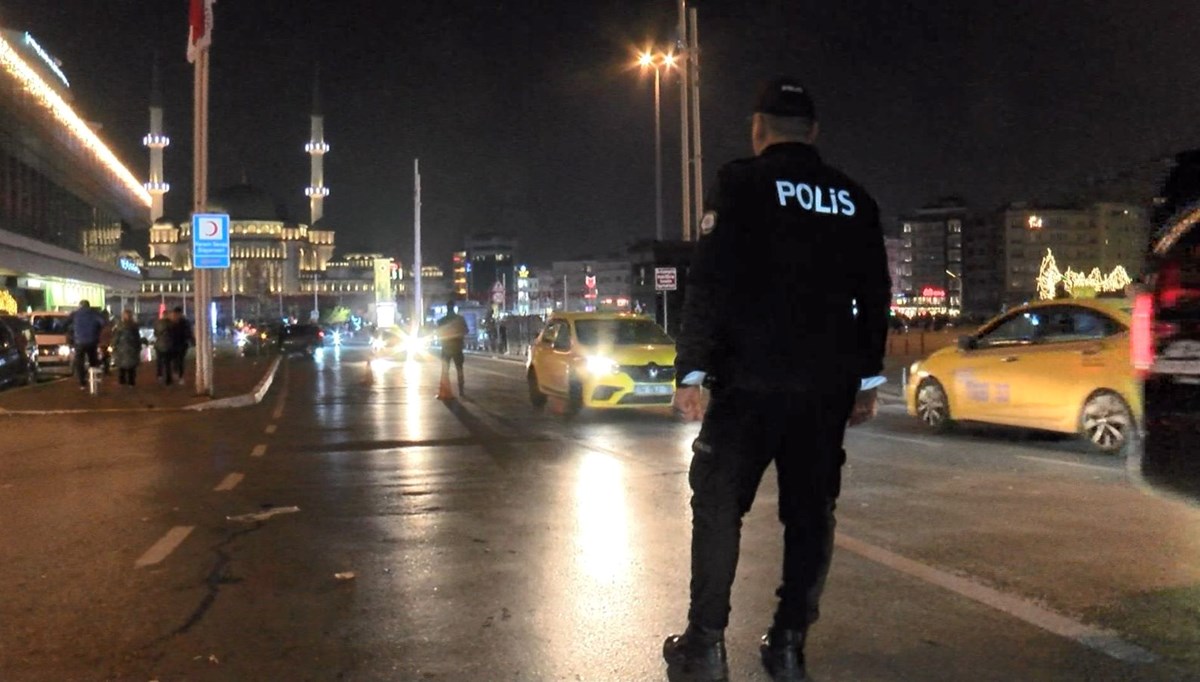 İstanbul'da asayiş uygulaması: 243 gözaltı İstanbul'da asayiş uygulaması: 243 gözaltı