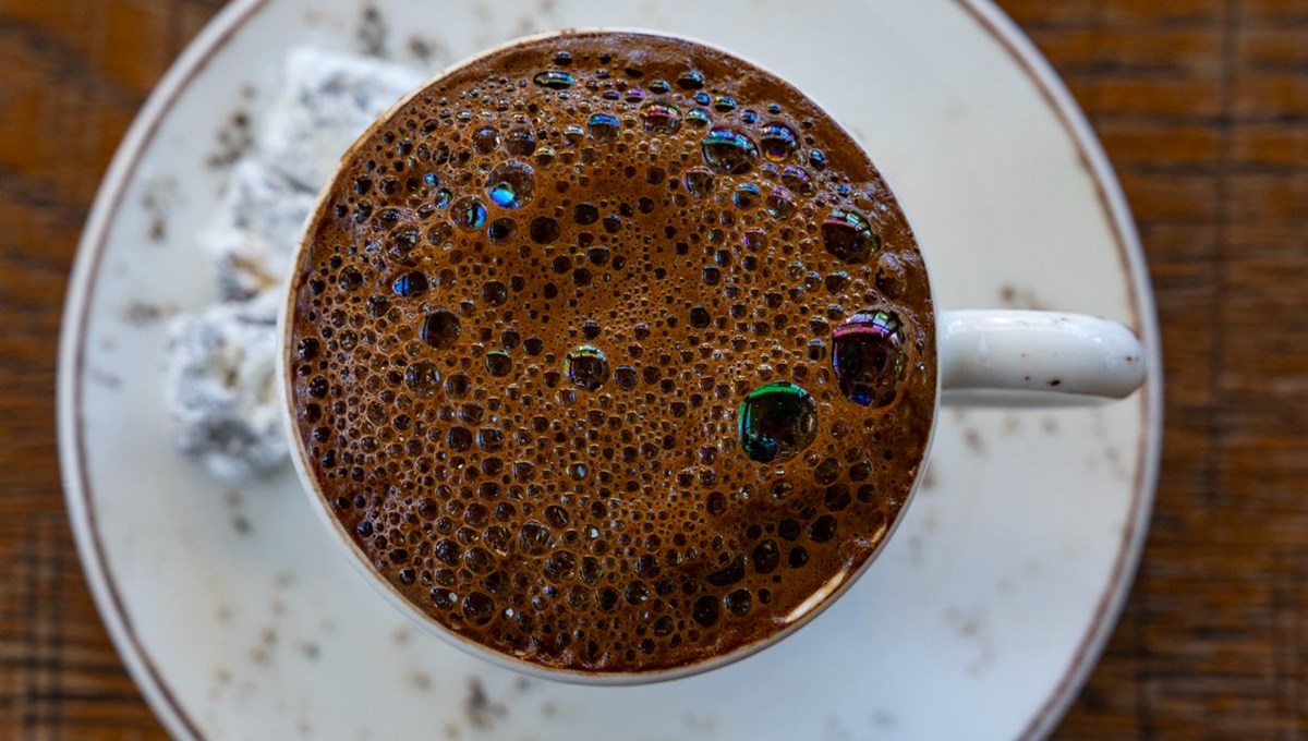 Her gün 1 fincan Türk kahvesi içince ne olur? Yağ yakıcı etkisini artıran yöntem Her gün 1 fincan Türk kahvesi içince ne olur? Yağ yakıcı etkisini artıran yöntem