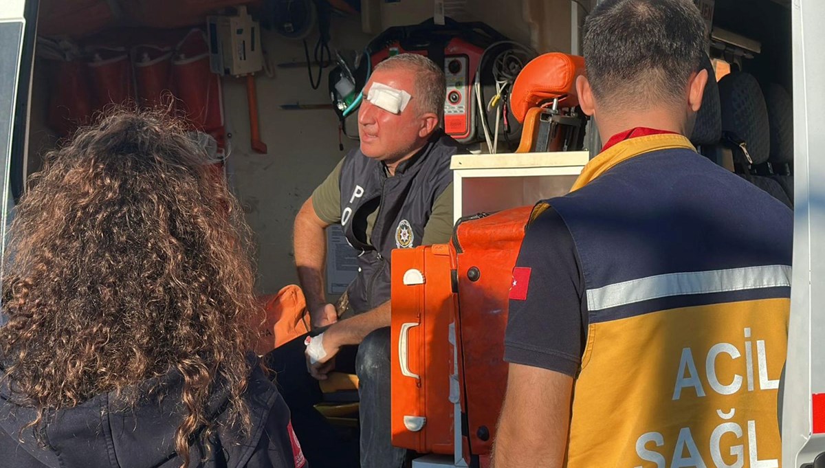 Maçta görevli polise yumruklu saldırı: 2 gözaltı Maçta görevli polise yumruklu saldırı: 2 gözaltı