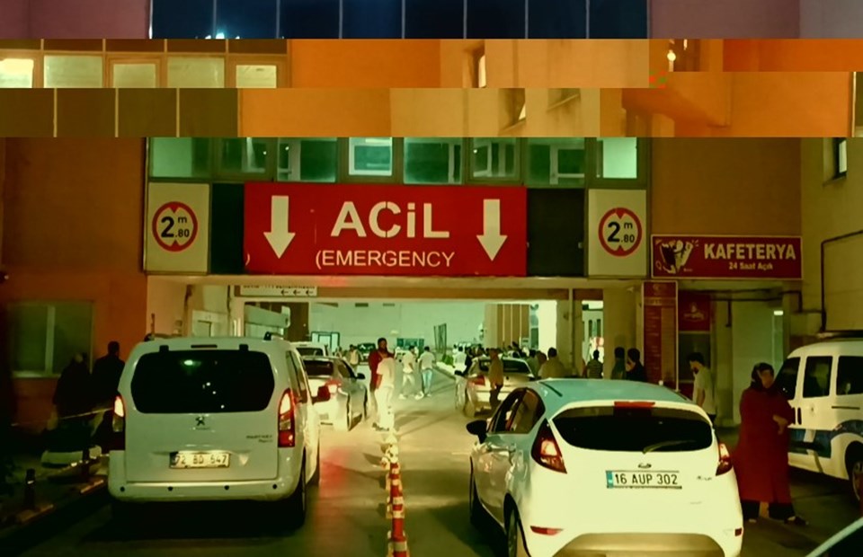 Husumetli aileler düğünde birbirine girdi: 6 yaralı - 1