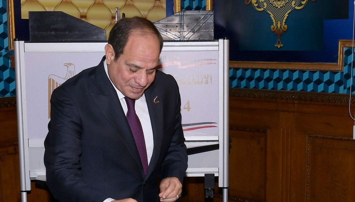 Sisi, yeniden Mısır Cumhurbaşkanı seçildi