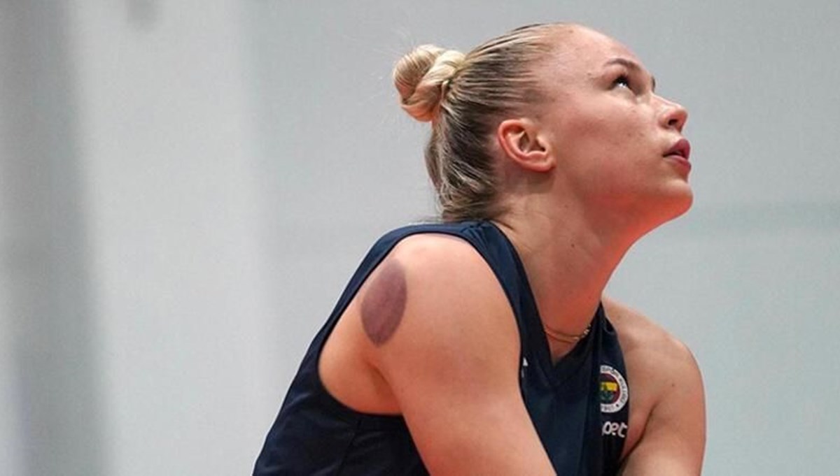 Fenerbahçe'nin yıldızı Arina Fedorovtseva'dan hacamatlı yarı final hazırlığı