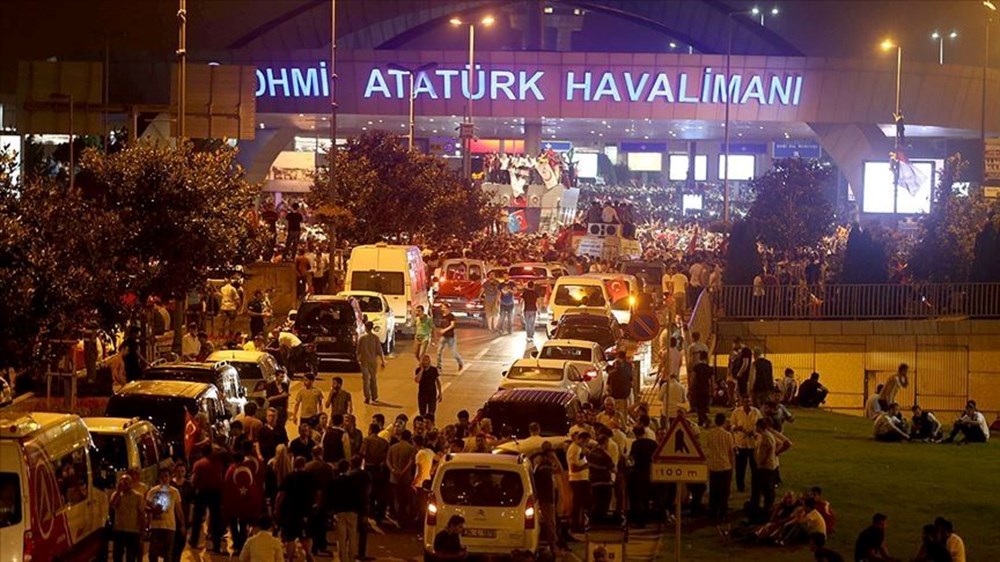 FETÖ'nün 15 Temmuz darbe girişiminin üzerinden 7 yıl geçti - 27
