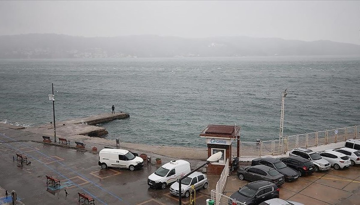Bodrum'da feribotlara fırtına engeli Bodrum'da feribotlara fırtına engeli