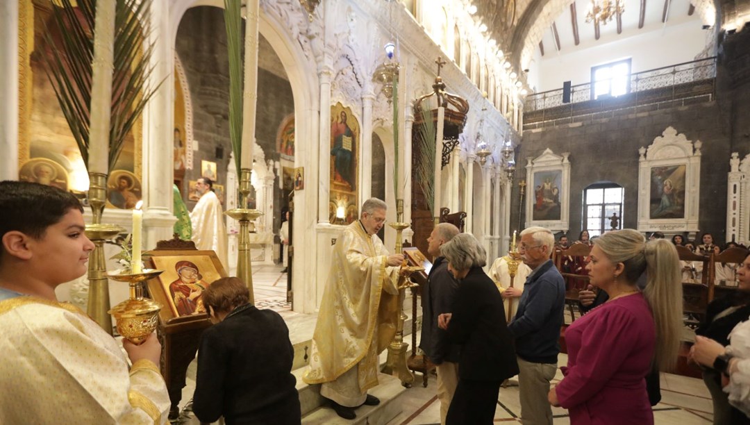 Şam'da "Palmiye Pazarı" ayini: Yüzlerce aile katıldı