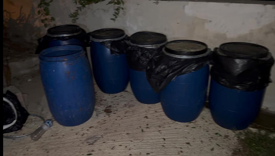 Hatay’da bin 260 litre sahte içki ele geçirildi