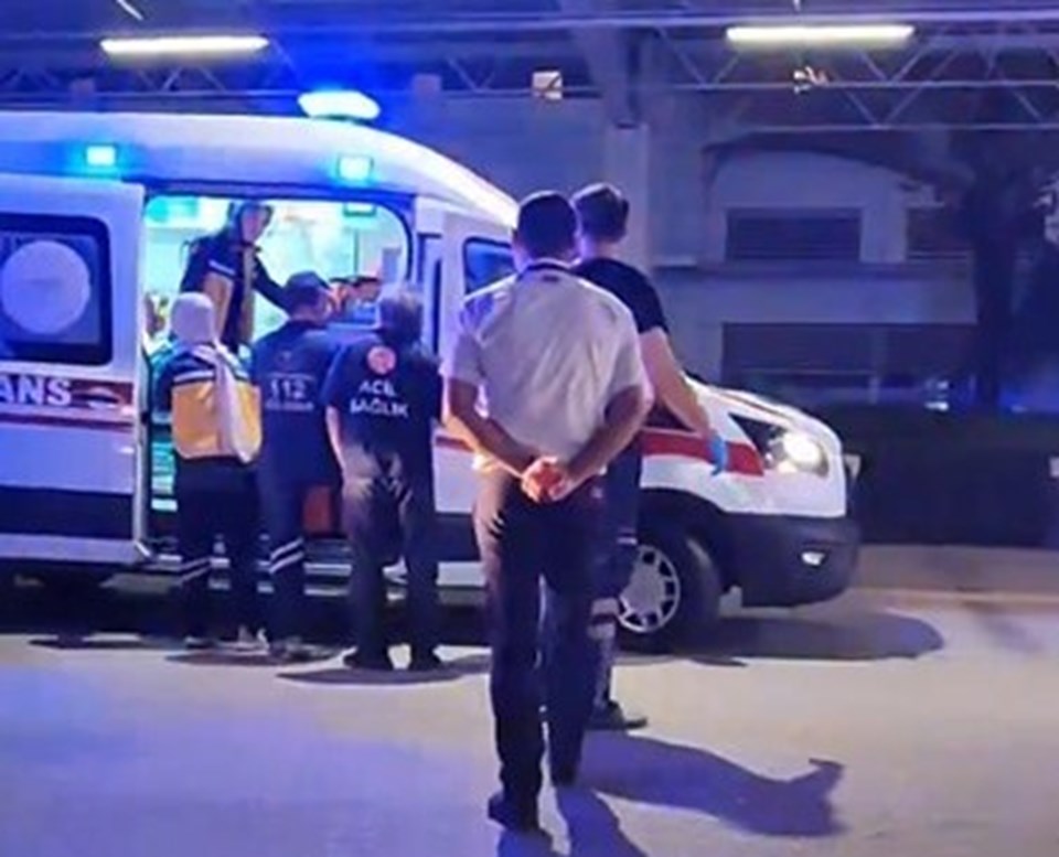 Antalya Havalimanı'nda gıda zehirlenmesi: 42 personel hastaneye kaldırıldı - 1