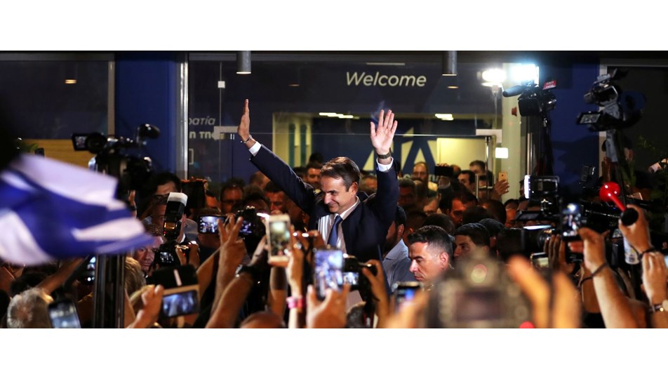 Yunanistan'da Miçotakis liderliğindeki Yeni Demokrasi Partisi tek başına iktidar