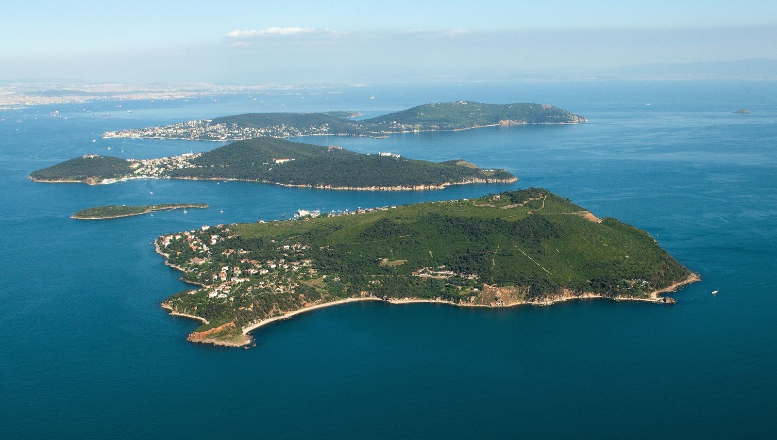 Adalar'da yeni yangın tedbirleri: Mesire alanları ve tabiat parklarında piknik yasağı