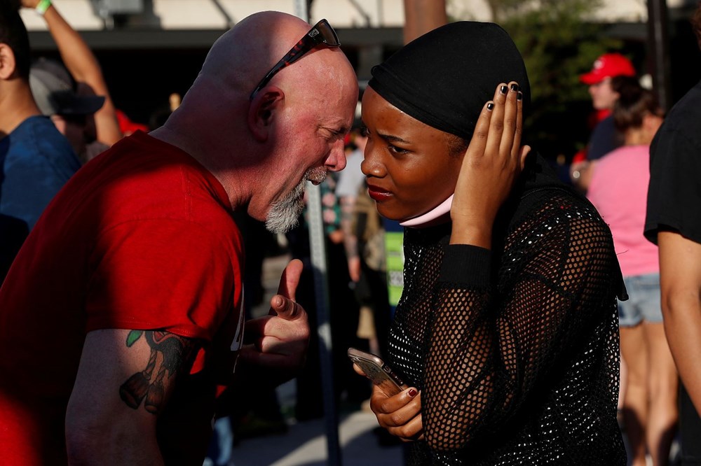 Trump'ın mitingi sonrası onlarca görevliye karantina - 9