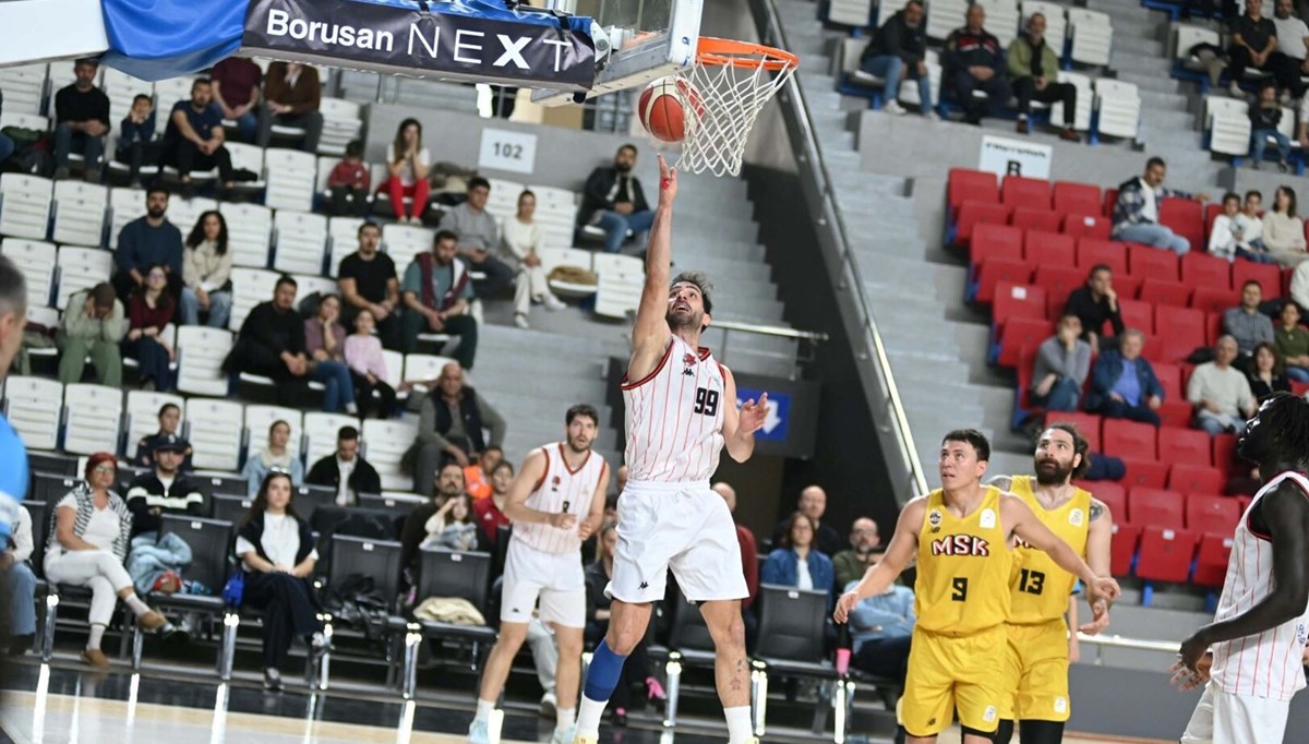 Manisa Basket düze çıktı